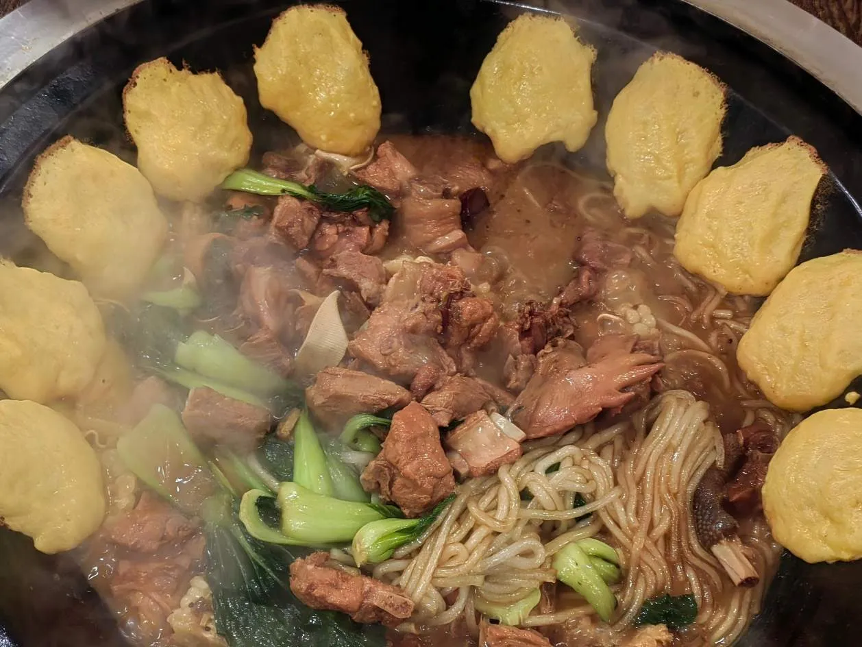 Мениджър Мъже предлага допълнително хранене на стремежите