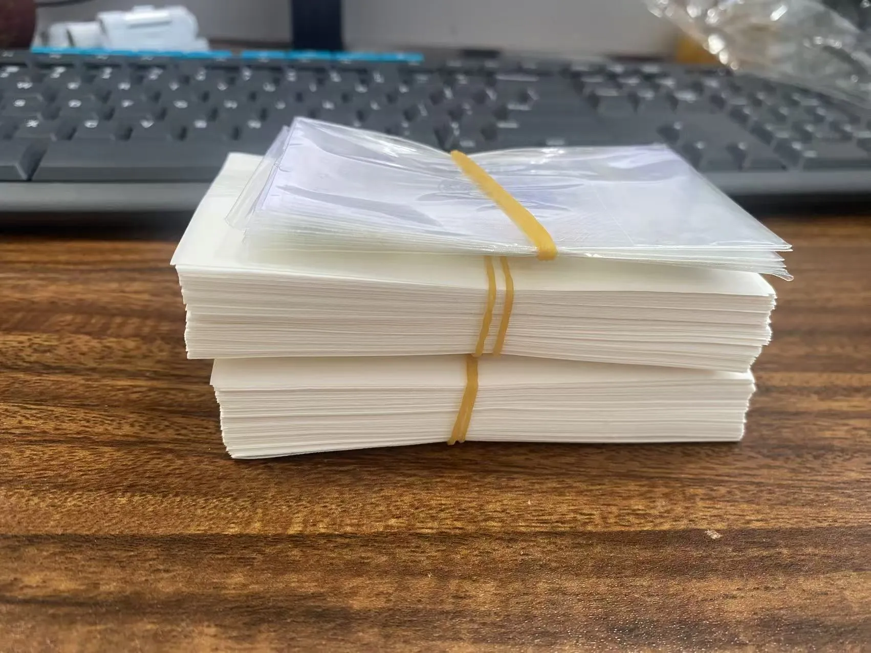 JOJO Pac холограмен стикер за кредитна карта, изпратен до Пакистан