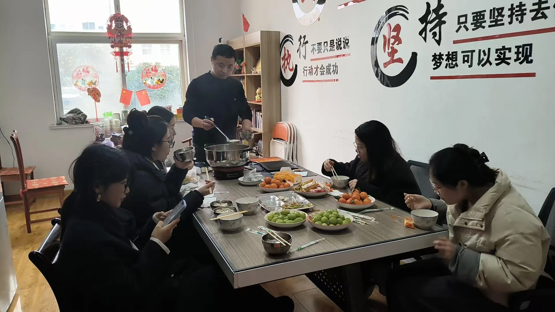 JOJO Pack празнува Фестивал на фенерите с Tangyuan