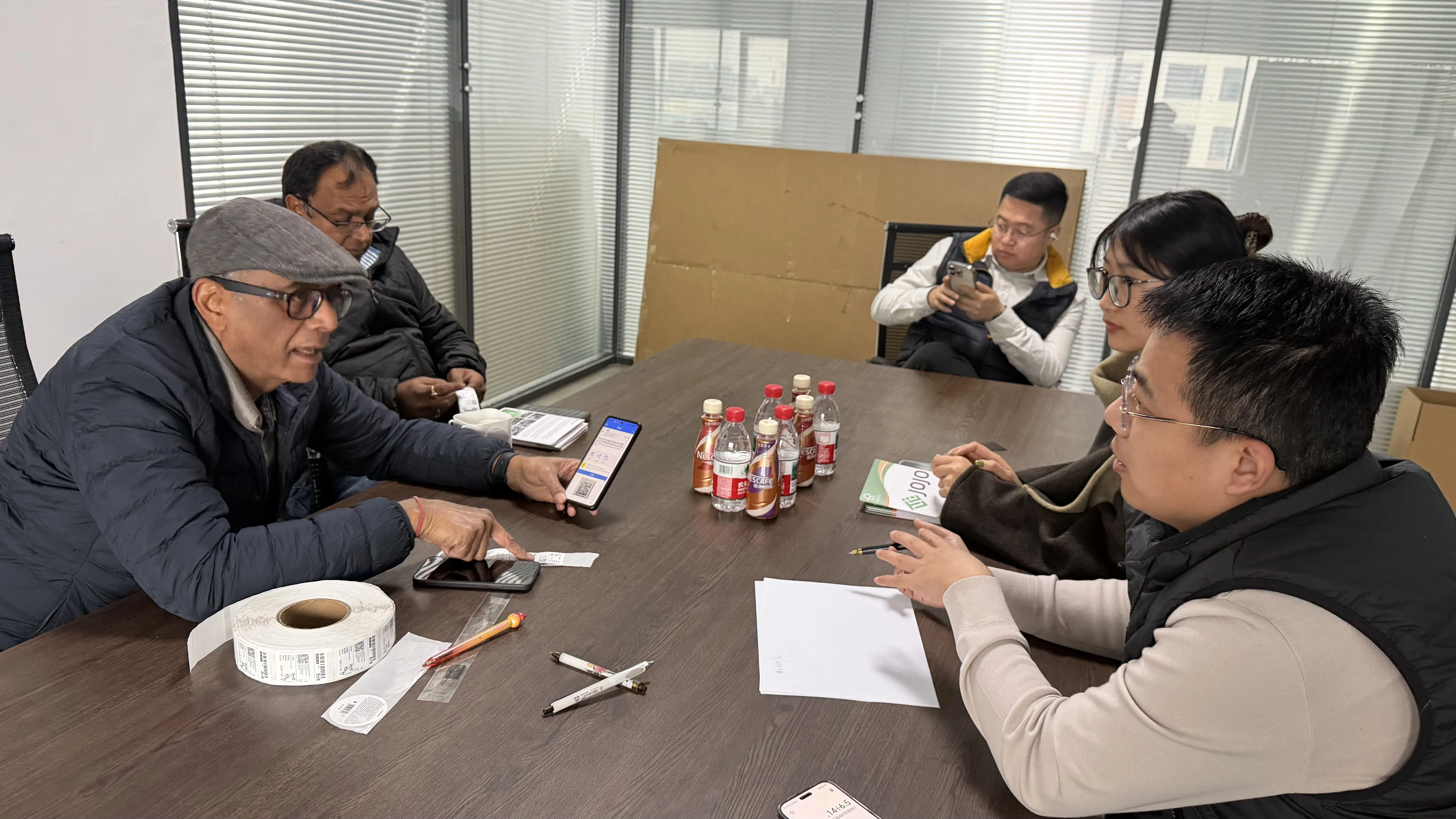 Горещо приветстваме клиентите да посетят нашата фабрика